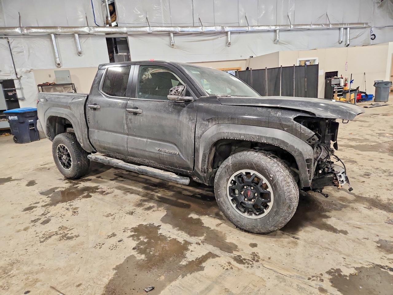 2025 Toyota Tacoma Trd Off-Road - Image 4