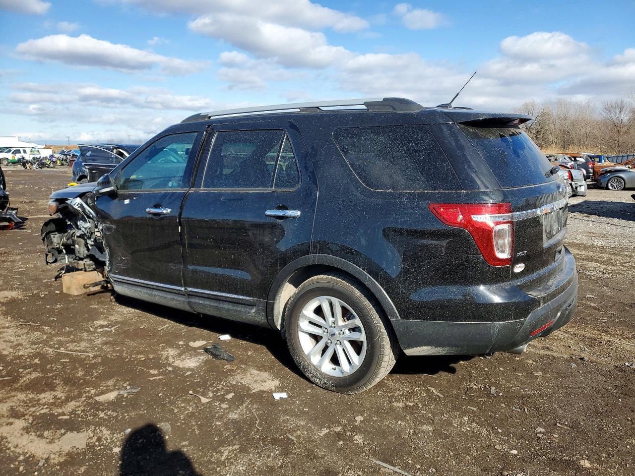2014 Ford Explorer Xlt - Image 2
