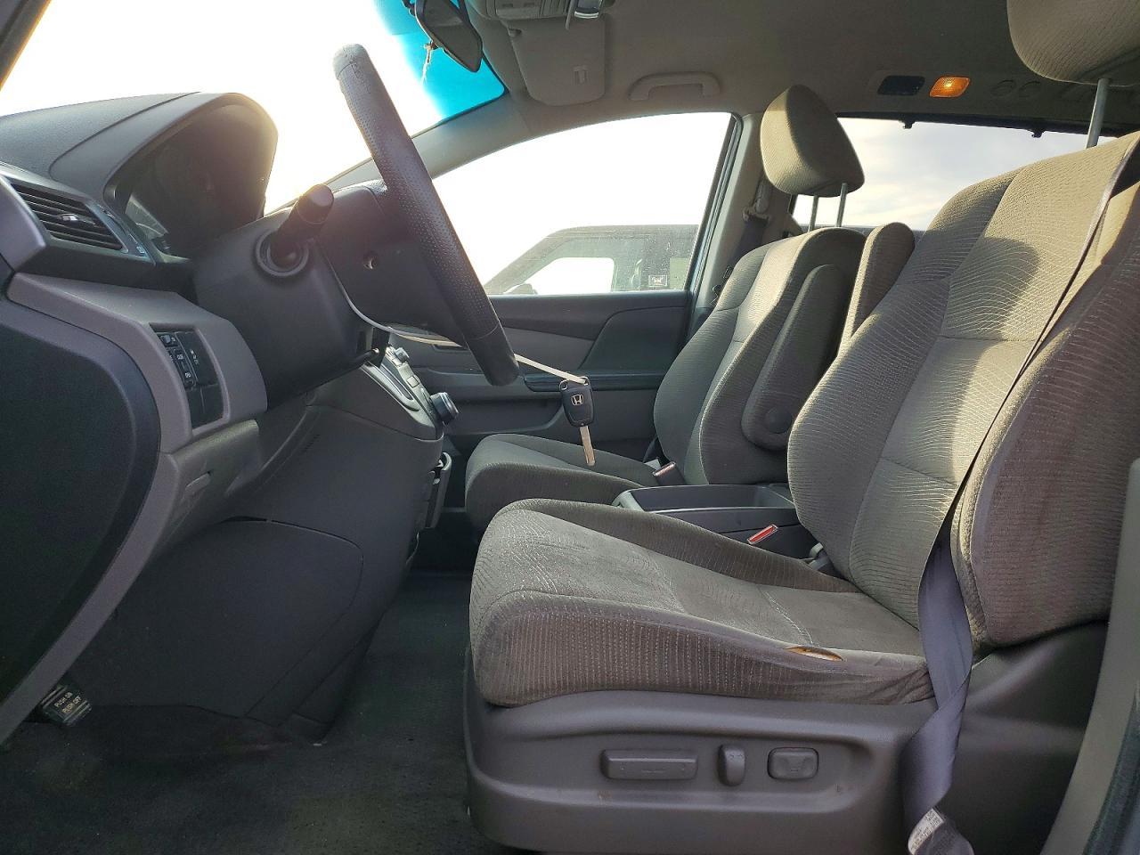 2011 Honda Odyssey - Фото 7