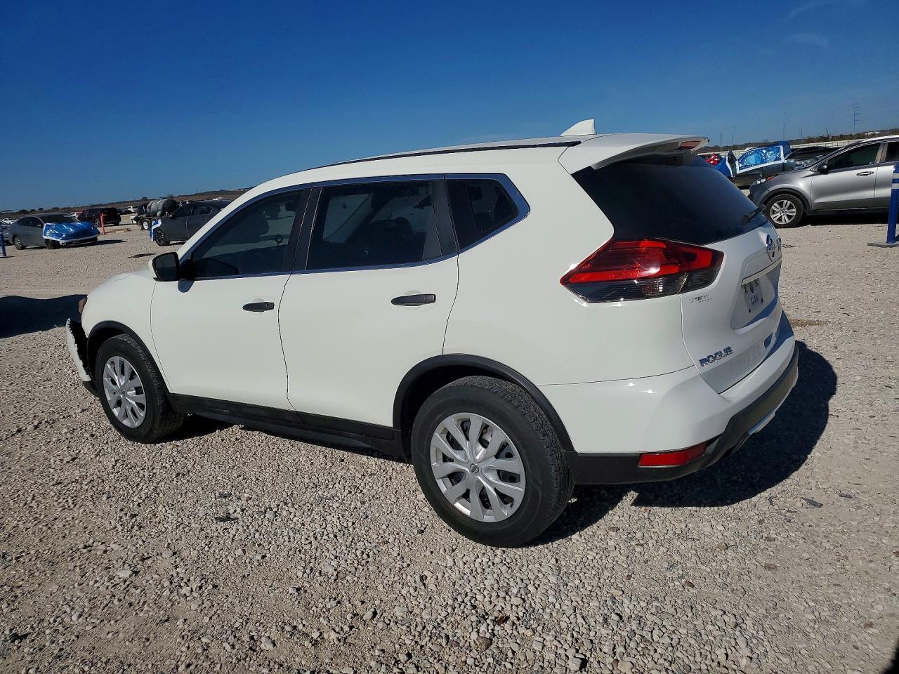 2017 Nissan Rogue S - Фото 2