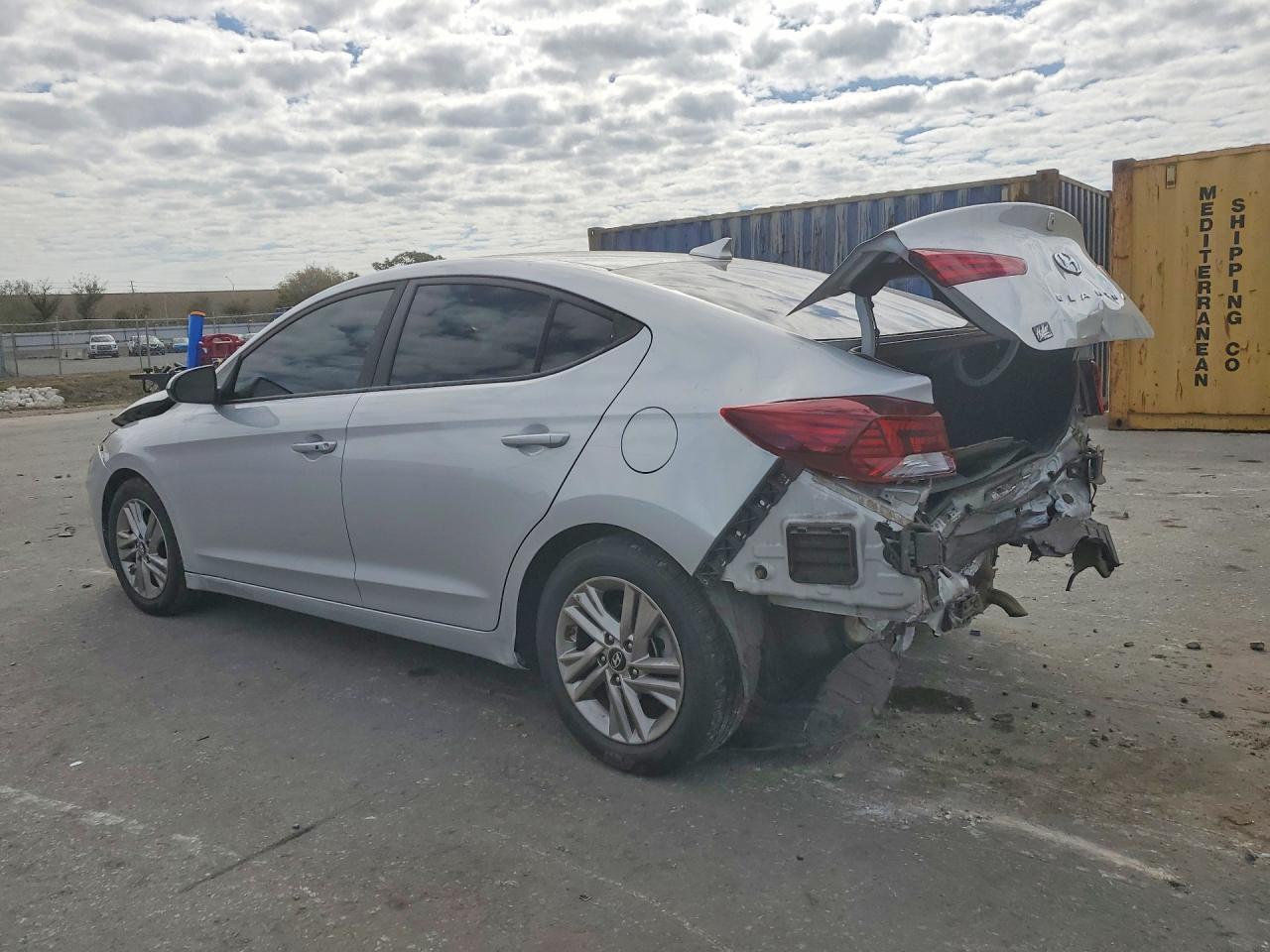 2019 Hyundai Elantra Value Edition - Фото 2