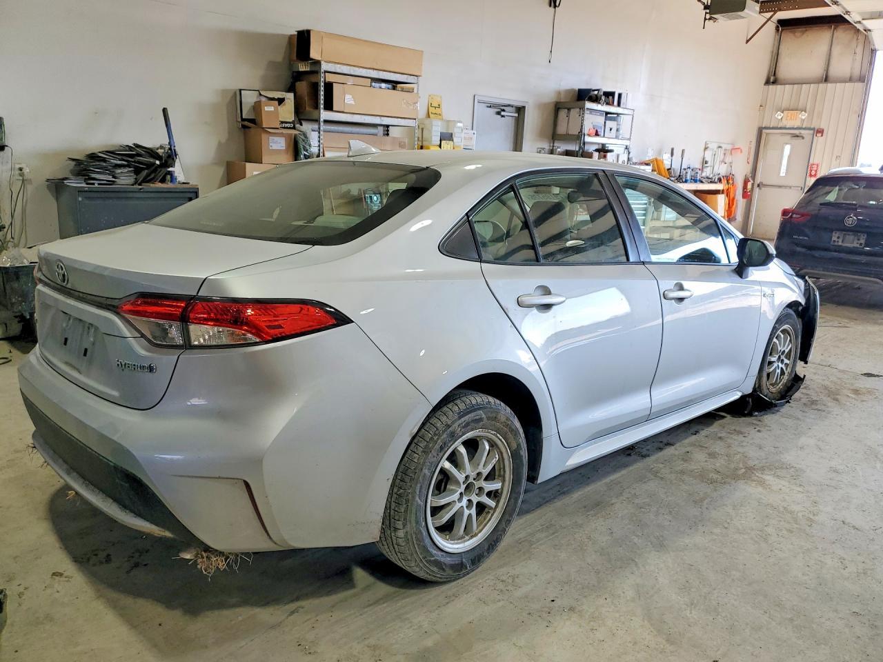 2020 Toyota Corolla Hybrid Le - Image 3