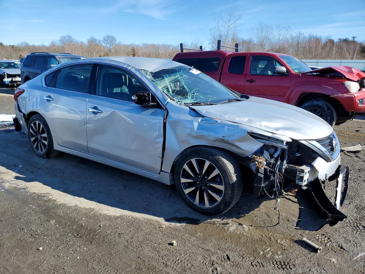 2018 Nissan Altima 2.5 - Image 4