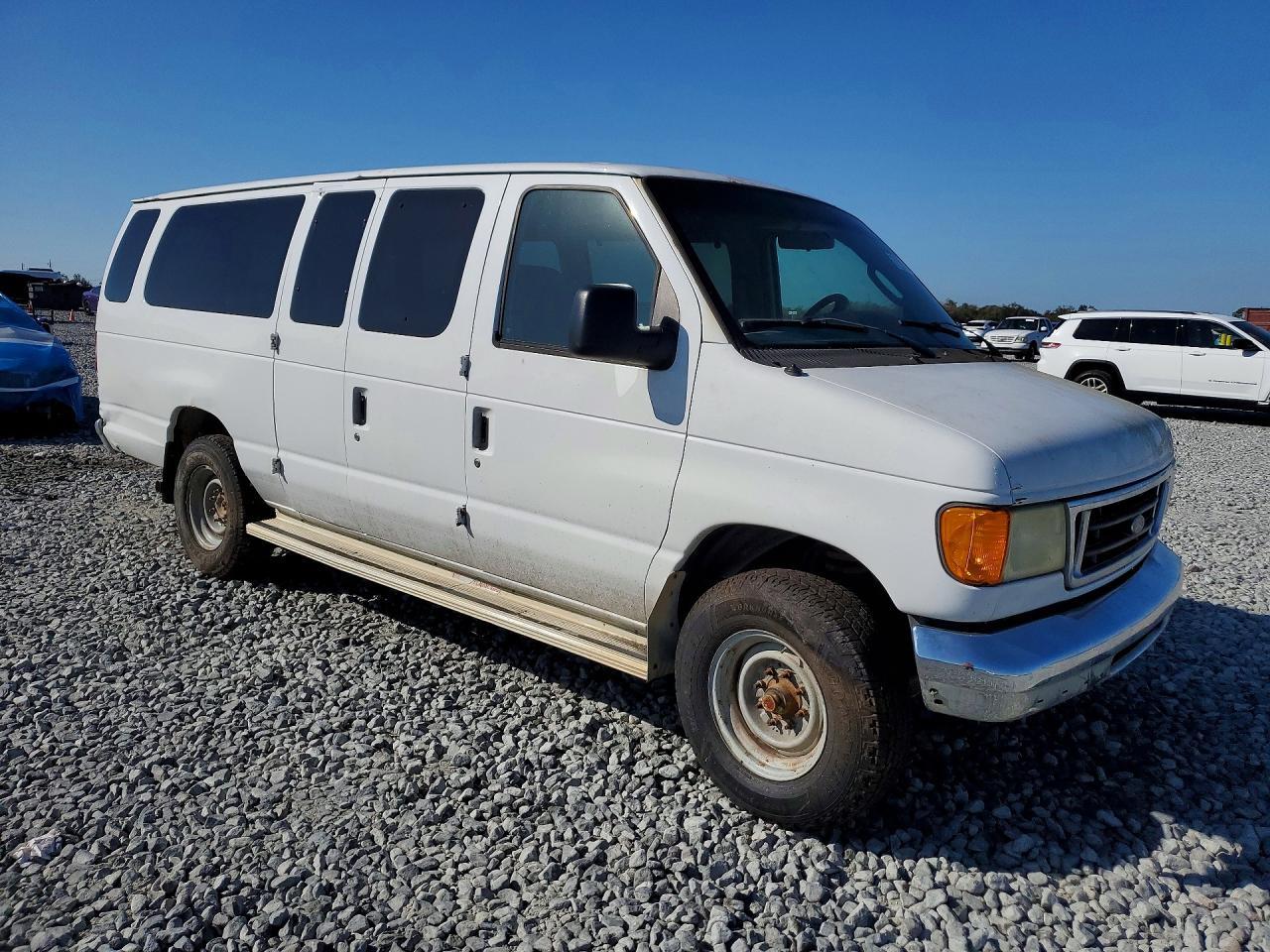 2007 Ford Econoline E250 Van - Фото 4