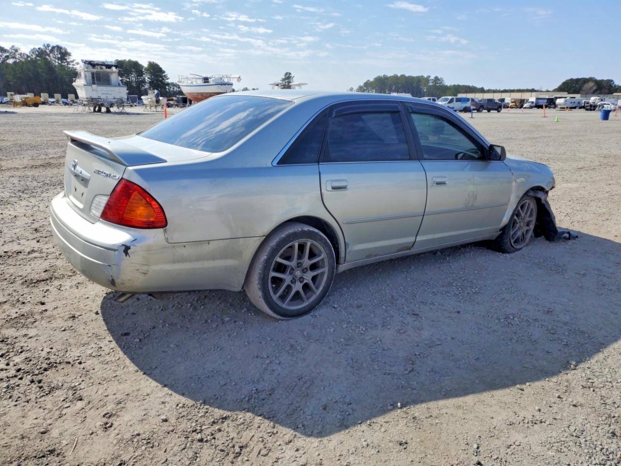 2001 Toyota Avalon Xl - Image 3