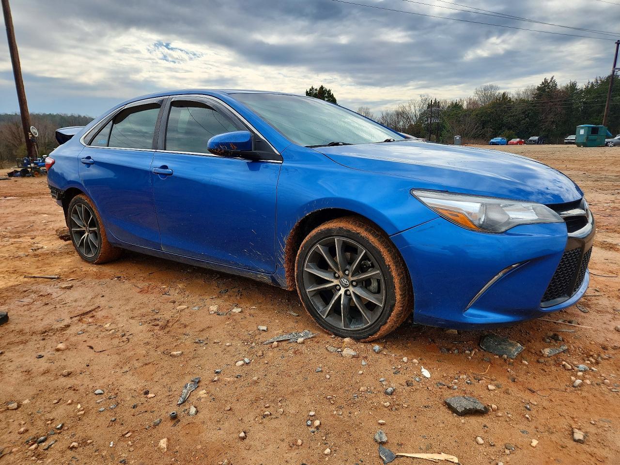 2017 Toyota Camry Le - Image 4