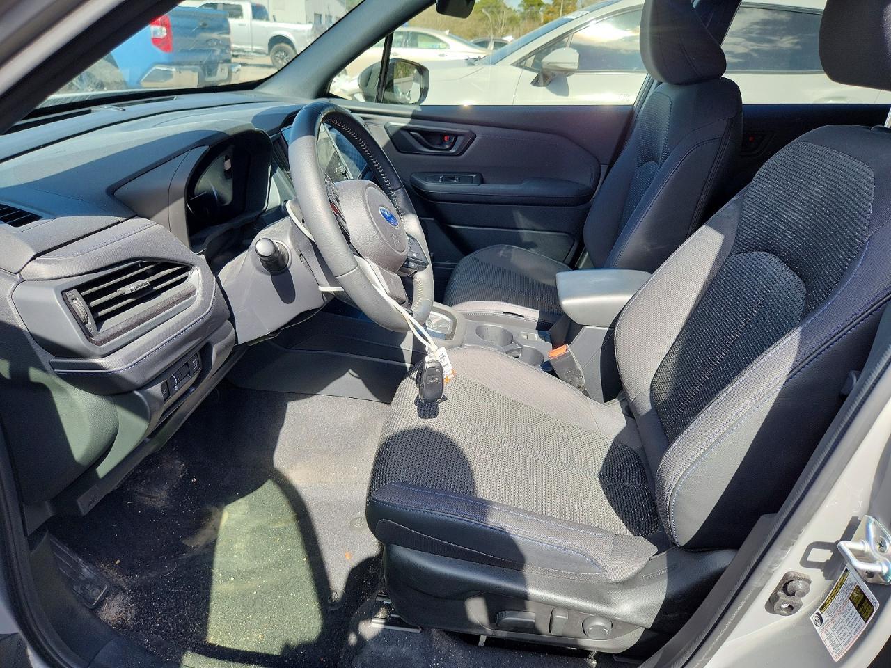 2025 Subaru Forester Premium - Фото 7