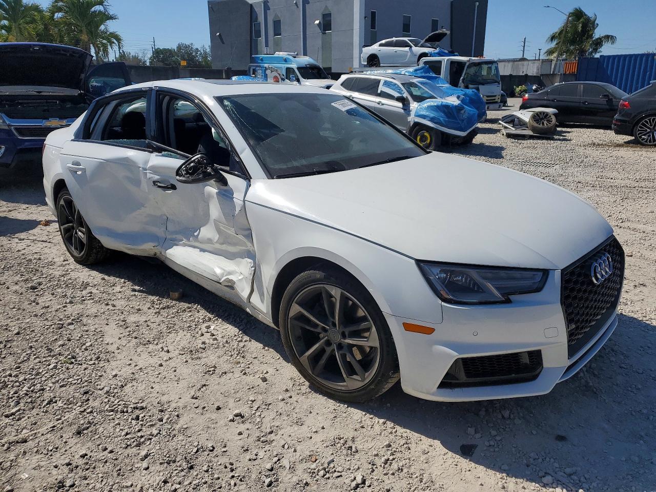 2019 Audi A4 Premium - Image 4