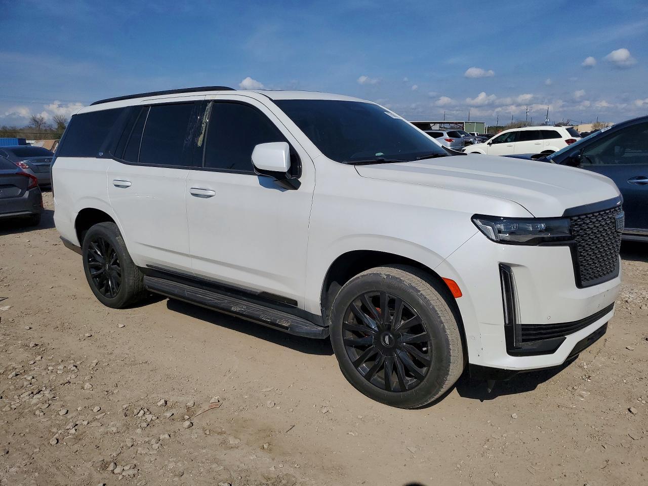 2022 Cadillac Escalade Premium Luxury - Image 4