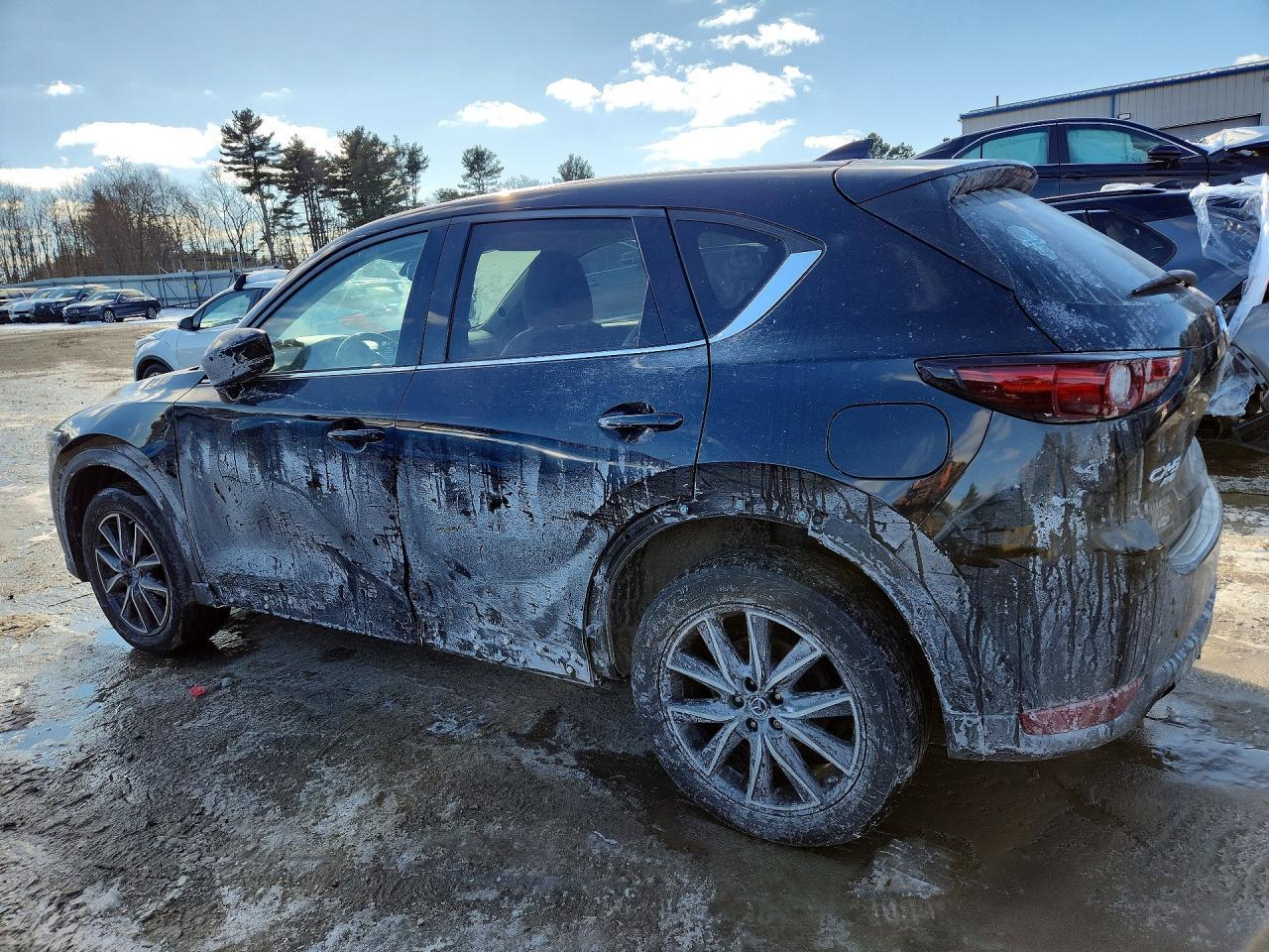 2018 Mazda Cx-5 Grand Touring - Image 2