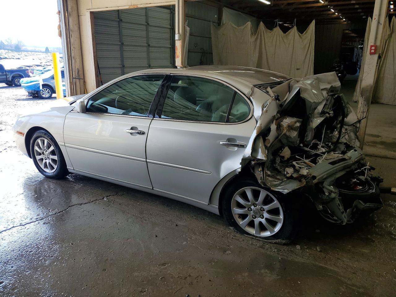 2002 Lexus Es 300 - Image 2