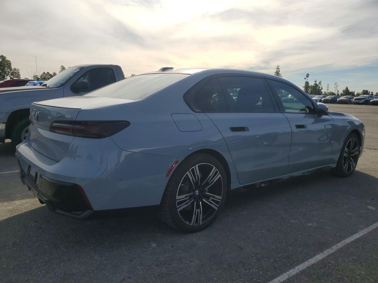 2024 BMW I7 Edrive50 - Фото 3