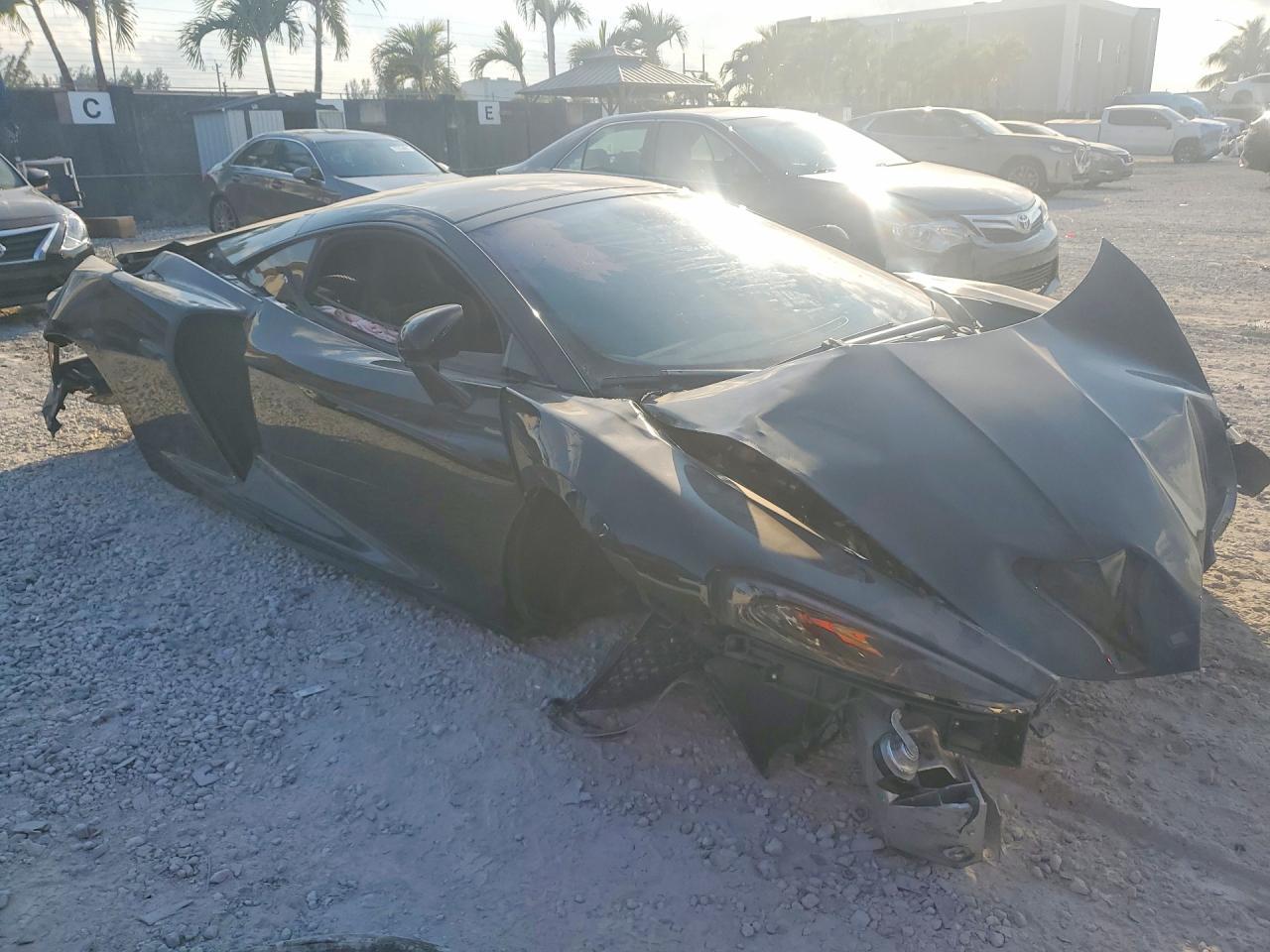 2022 Mclaren Automotive Gt - Image 4