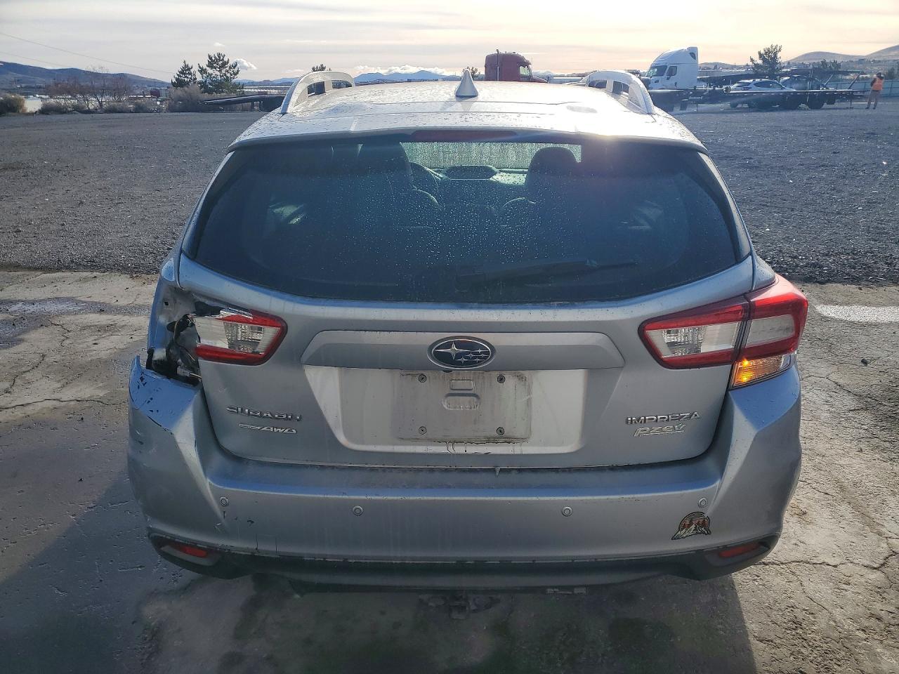 2017 Subaru Impreza Limited - Фото 6