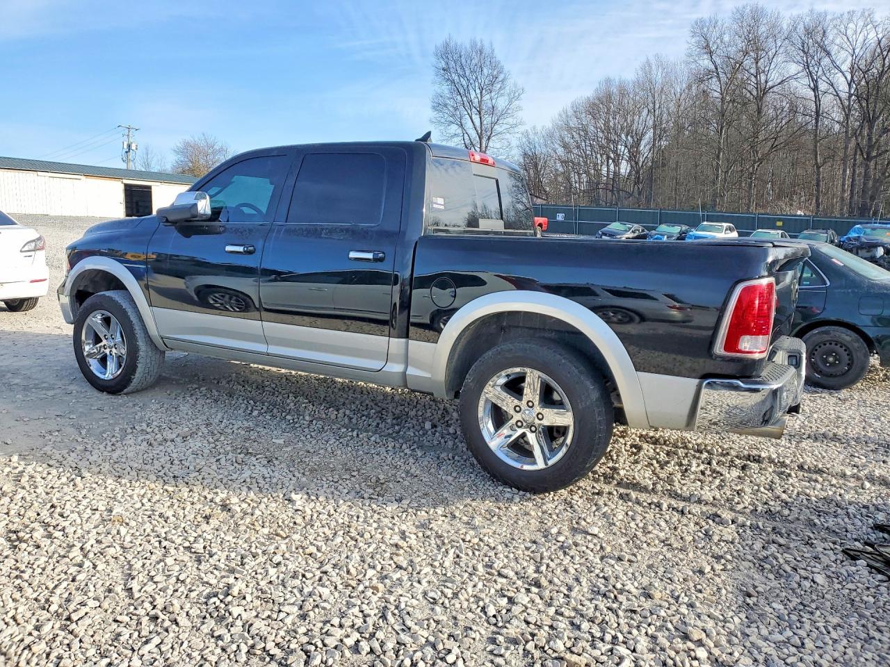 2014 Ram 1500 Laramie - Фото 2