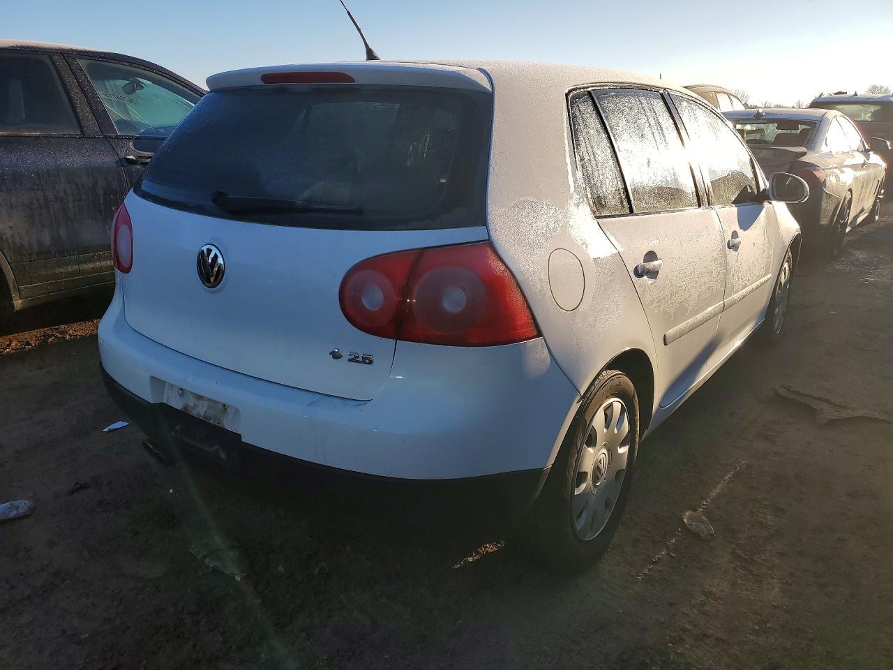 2009 Volkswagen Rabbit - Фото 3