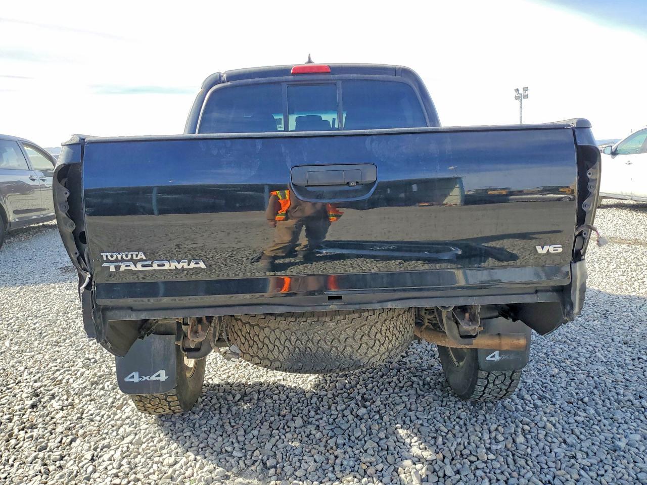 2015 Toyota Tacoma V6 - Фото 6