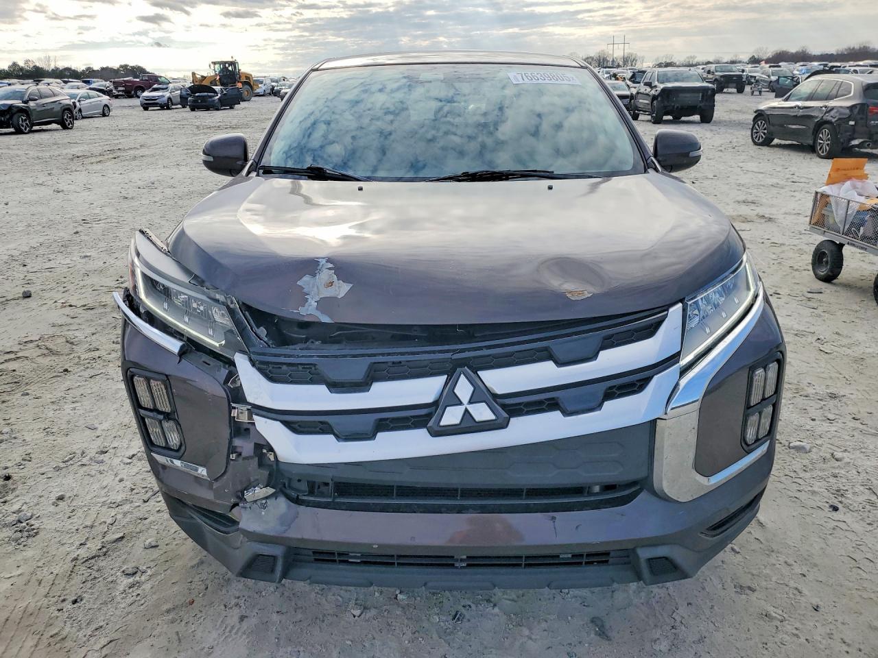 2020 Mitsubishi Outlander Sport Se - Фото 5