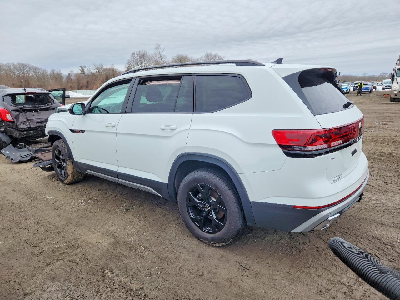 2025 Volkswagen Atlas Peak Edition Se - Фото 2