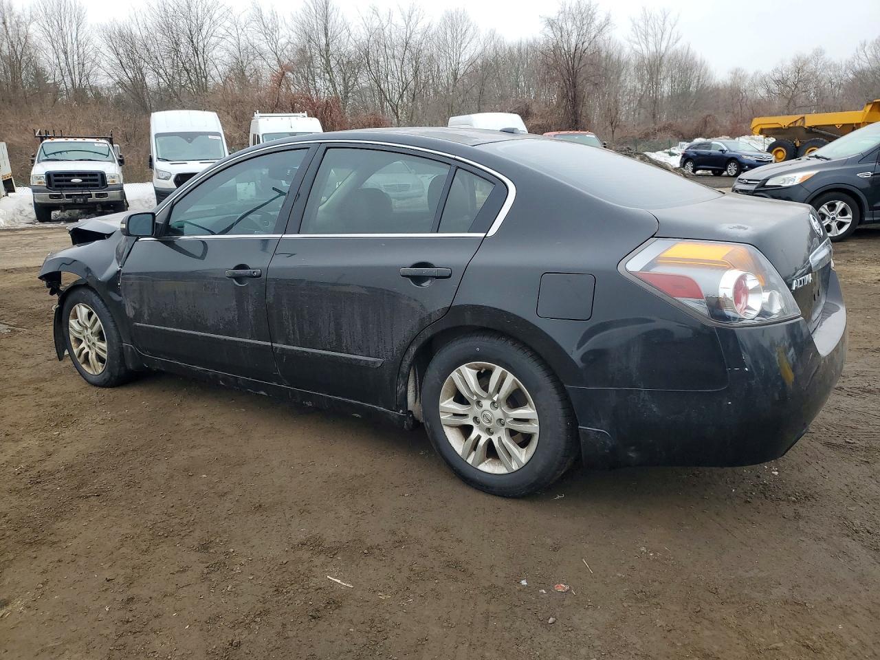 2011 Nissan Altima Base - Фото 2