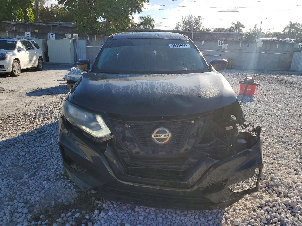 2018 Nissan Rogue S - Фото 5