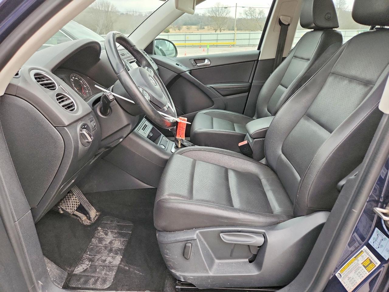 2016 Volkswagen Tiguan S - Image 7