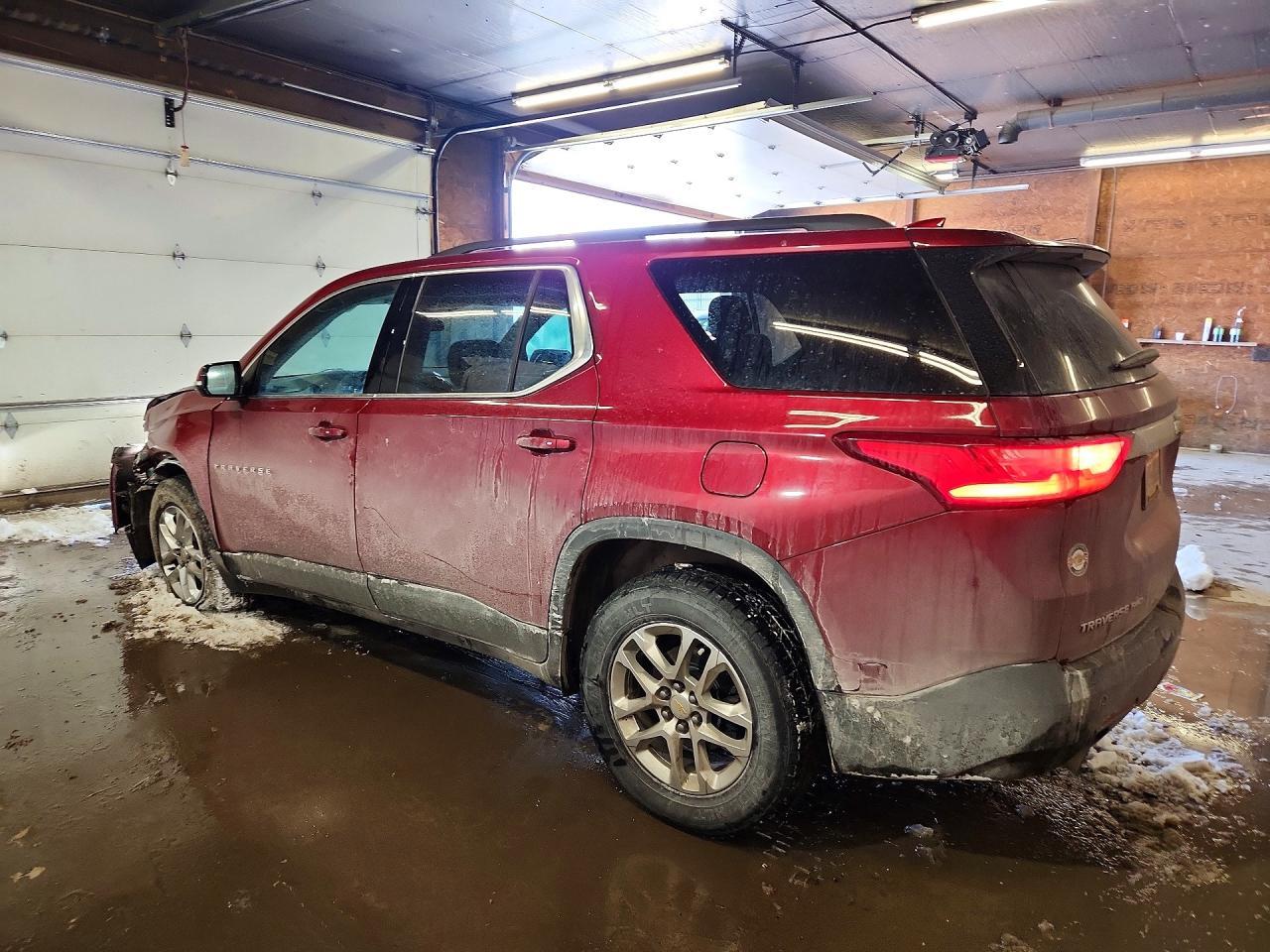 2020 Chevrolet Traverse Lt - Фото 2