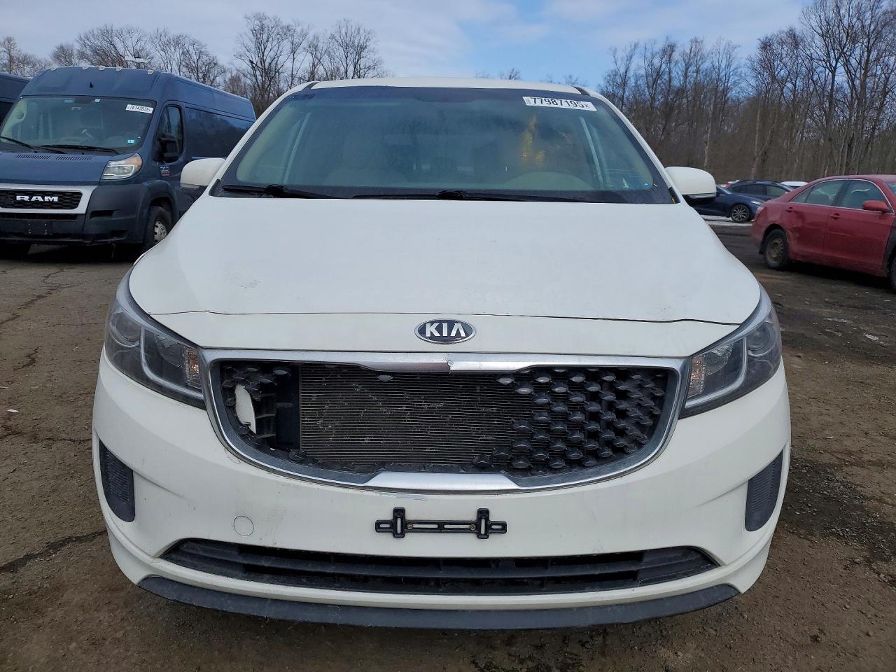 2016 Kia Sedona Lx - Image 5
