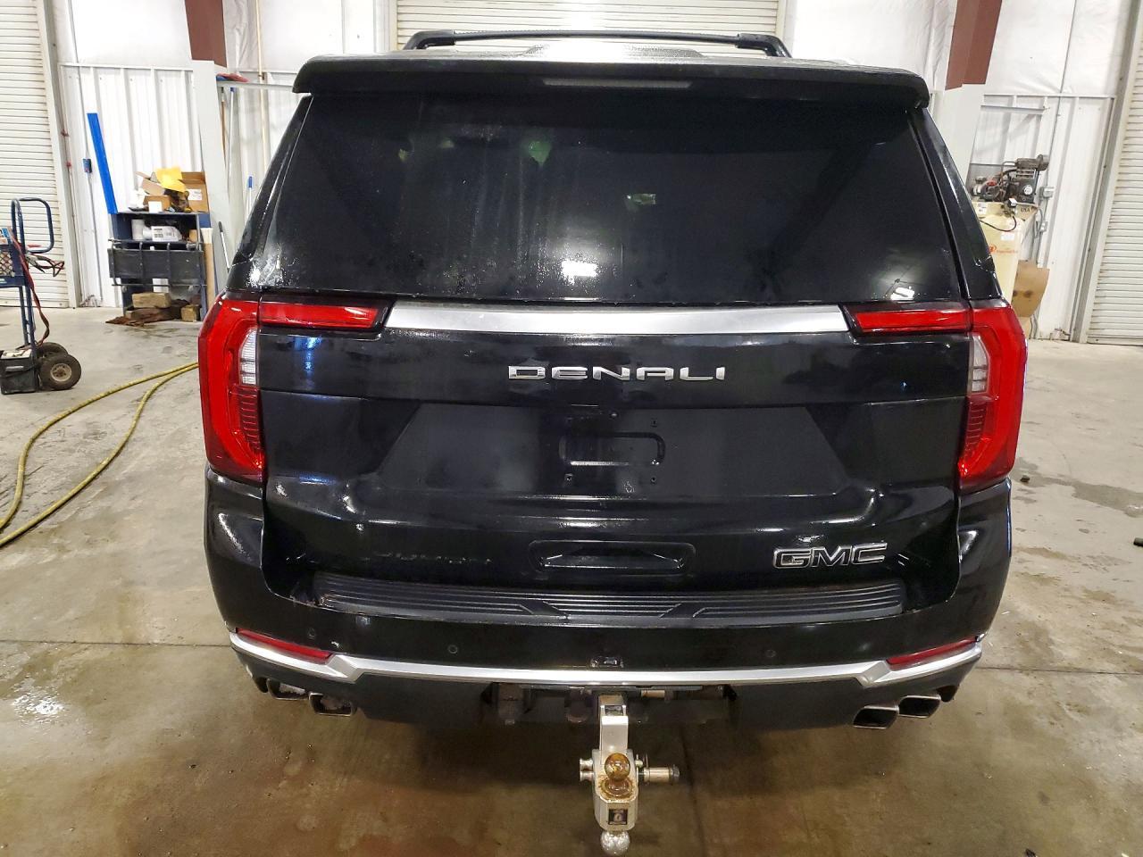 2025 GMC Yukon Denali - Фото 6