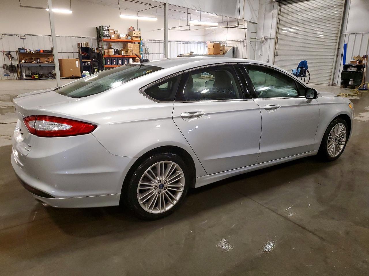 2016 Ford Fusion Se - Image 3