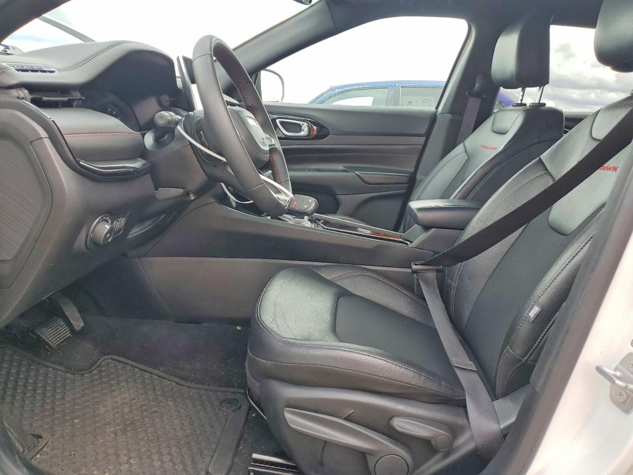 2025 Jeep Compass Trailhawk - Image 7