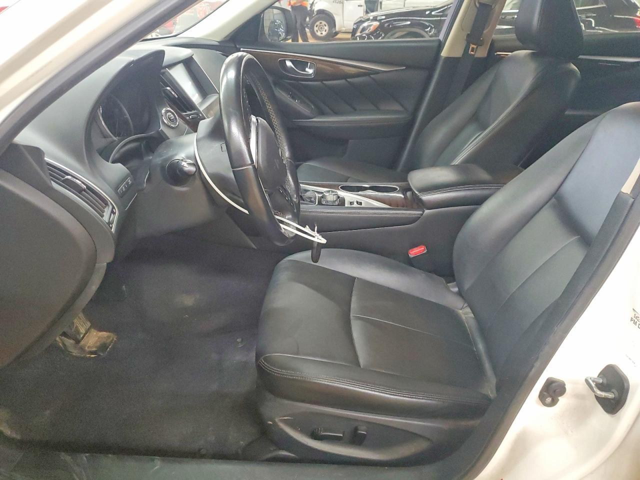 2018 Infiniti Q50 3.0T Luxe - Image 7