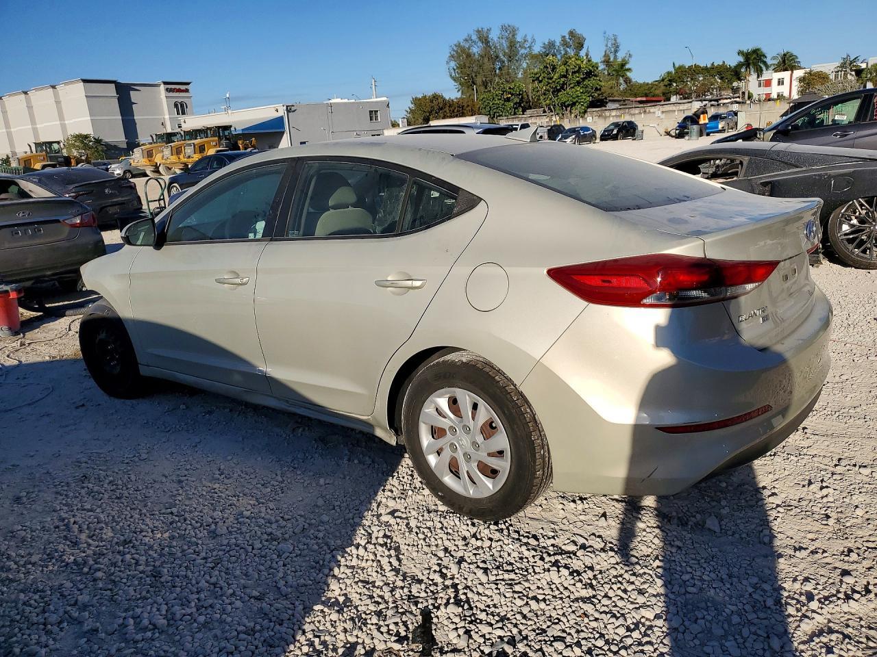 2017 Hyundai Elantra Se - Фото 2