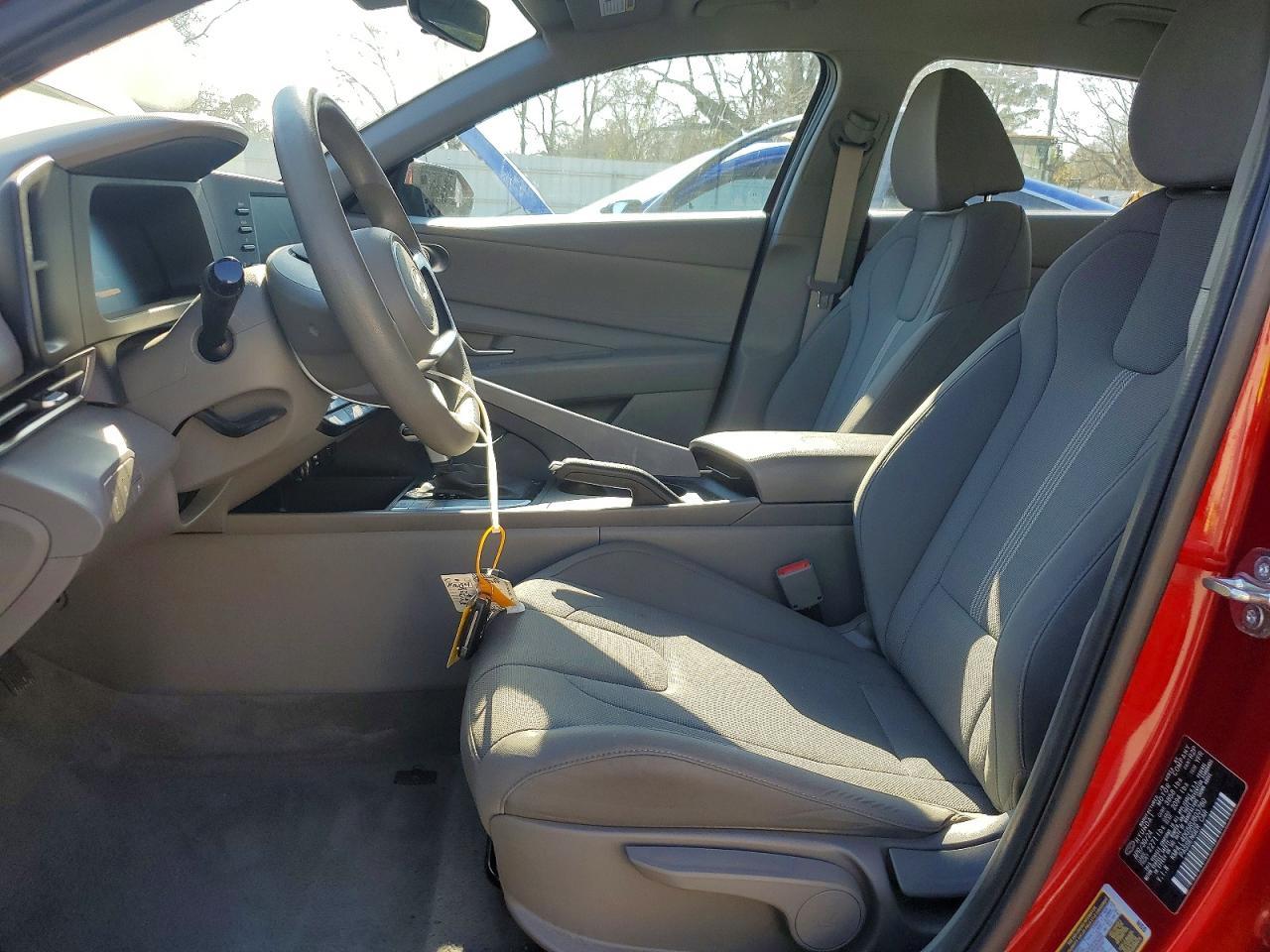 2024 Hyundai Elantra Se - Фото 7