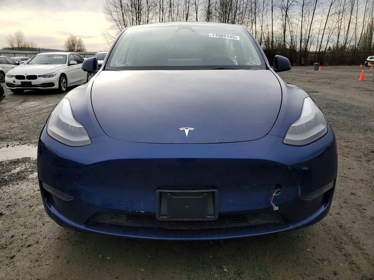 2024 Tesla Model Y - Image 5