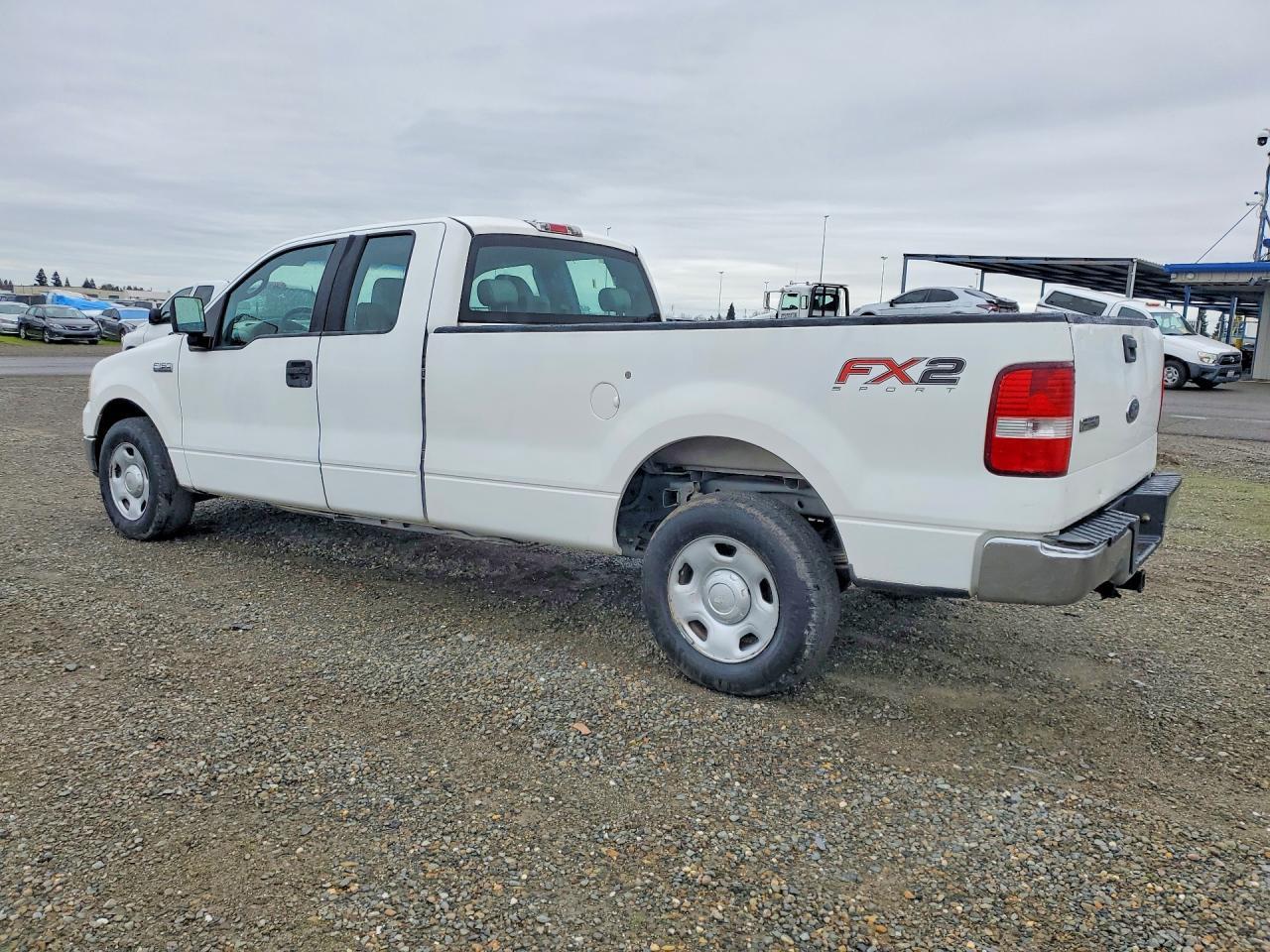 2004 Ford F150 - Фото 2