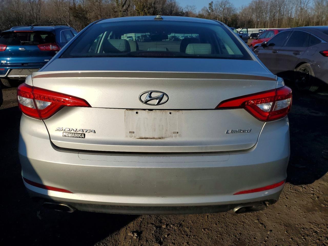 2015 Hyundai Sonata Sport - Image 6