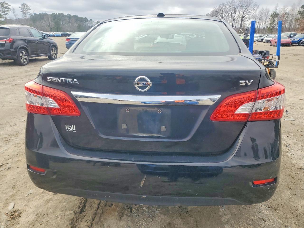 2015 Nissan Sentra S - Image 6