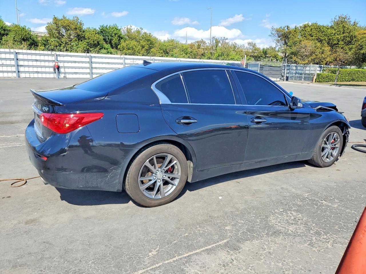 2015 Infiniti Q50 Base - Фото 3