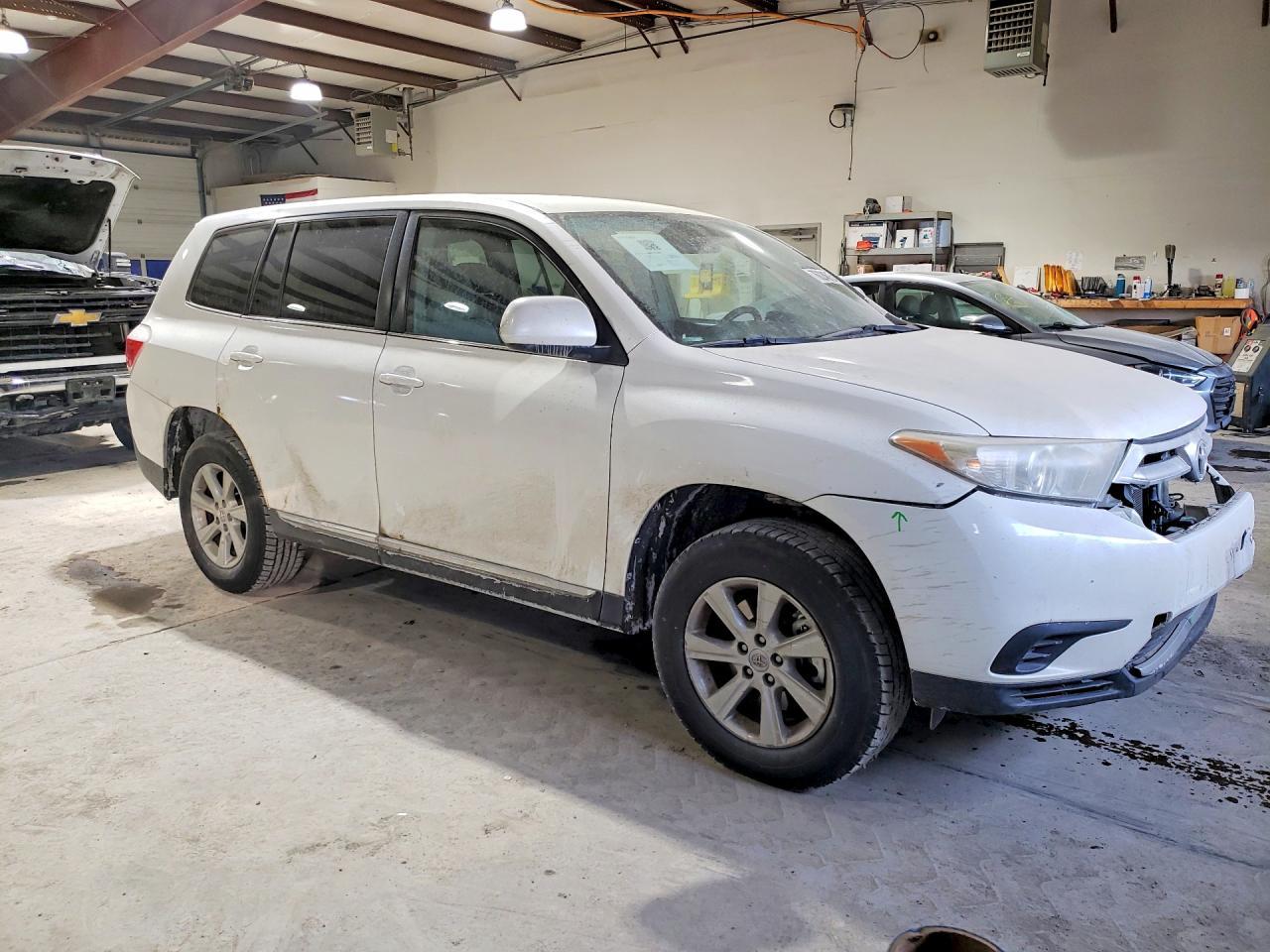 2013 Toyota Highlander Base - Image 4