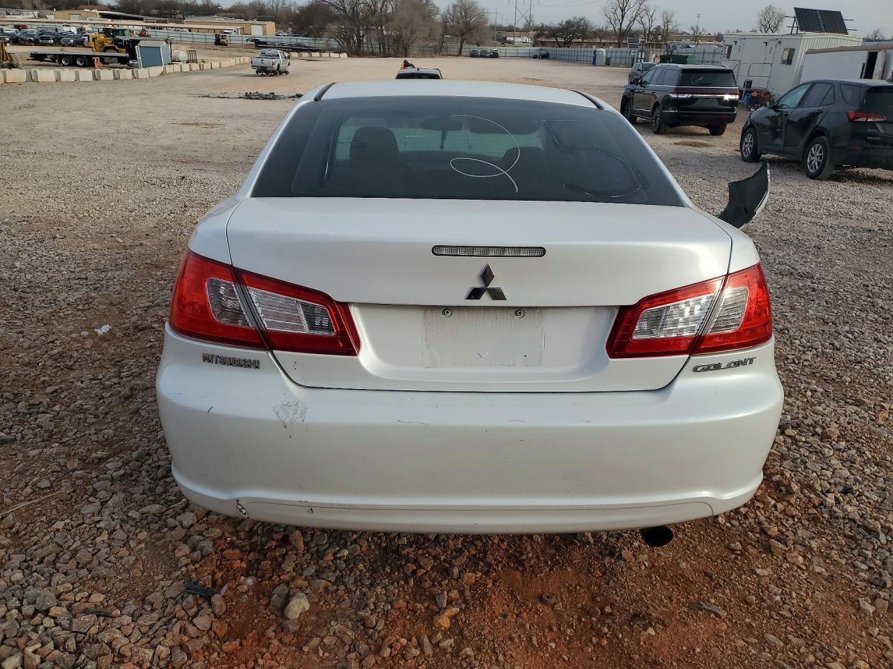 2010 Mitsubishi Galant Fe - Image 6