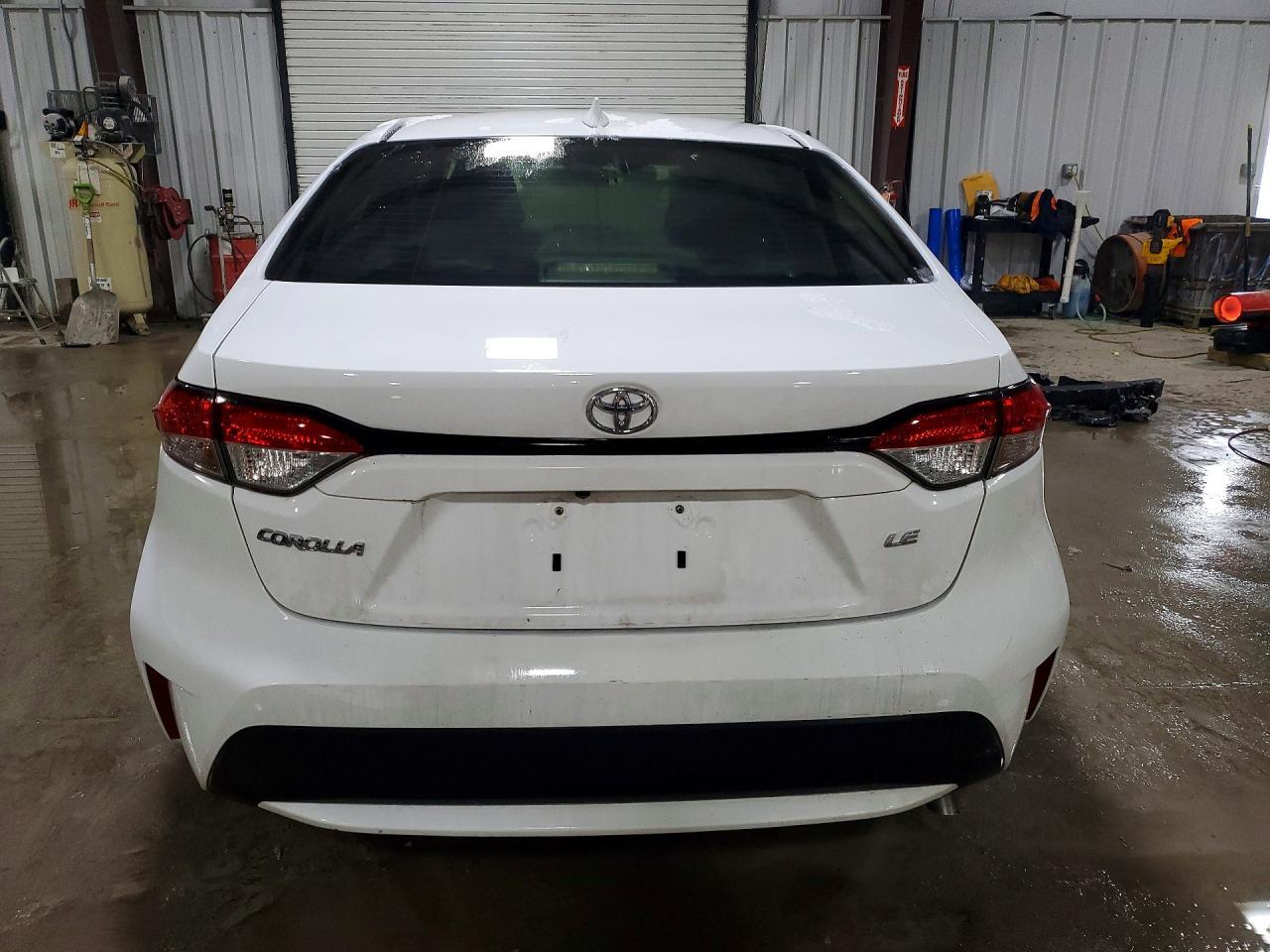 2021 Toyota Corolla Le - Фото 6