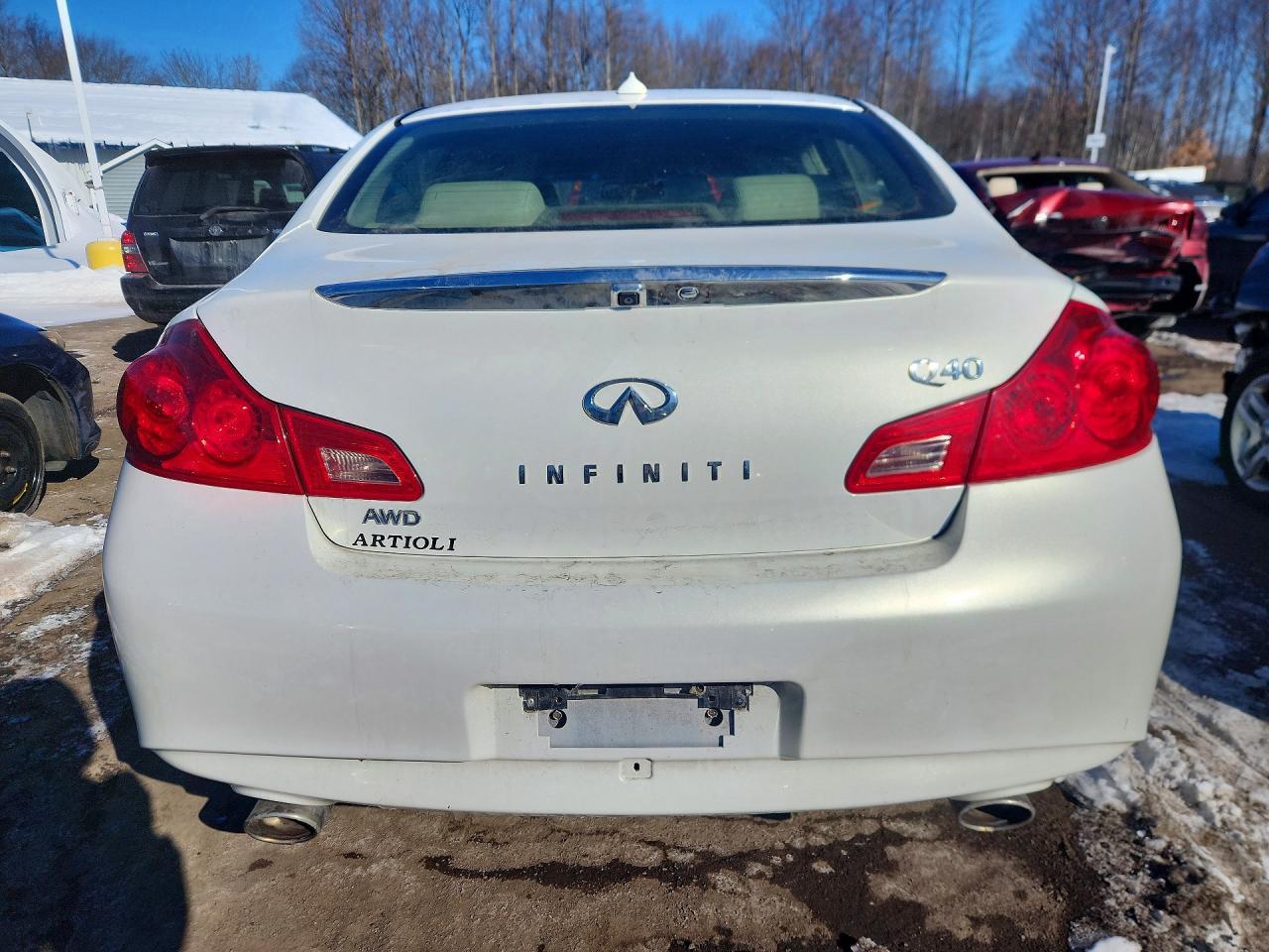 2015 Infiniti Q40 - Фото 6