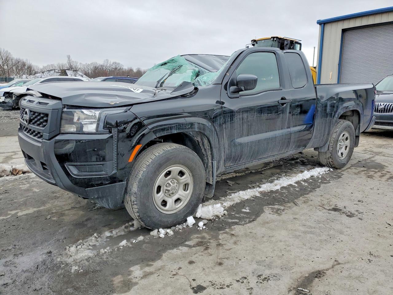 2025 Nissan Frontier S