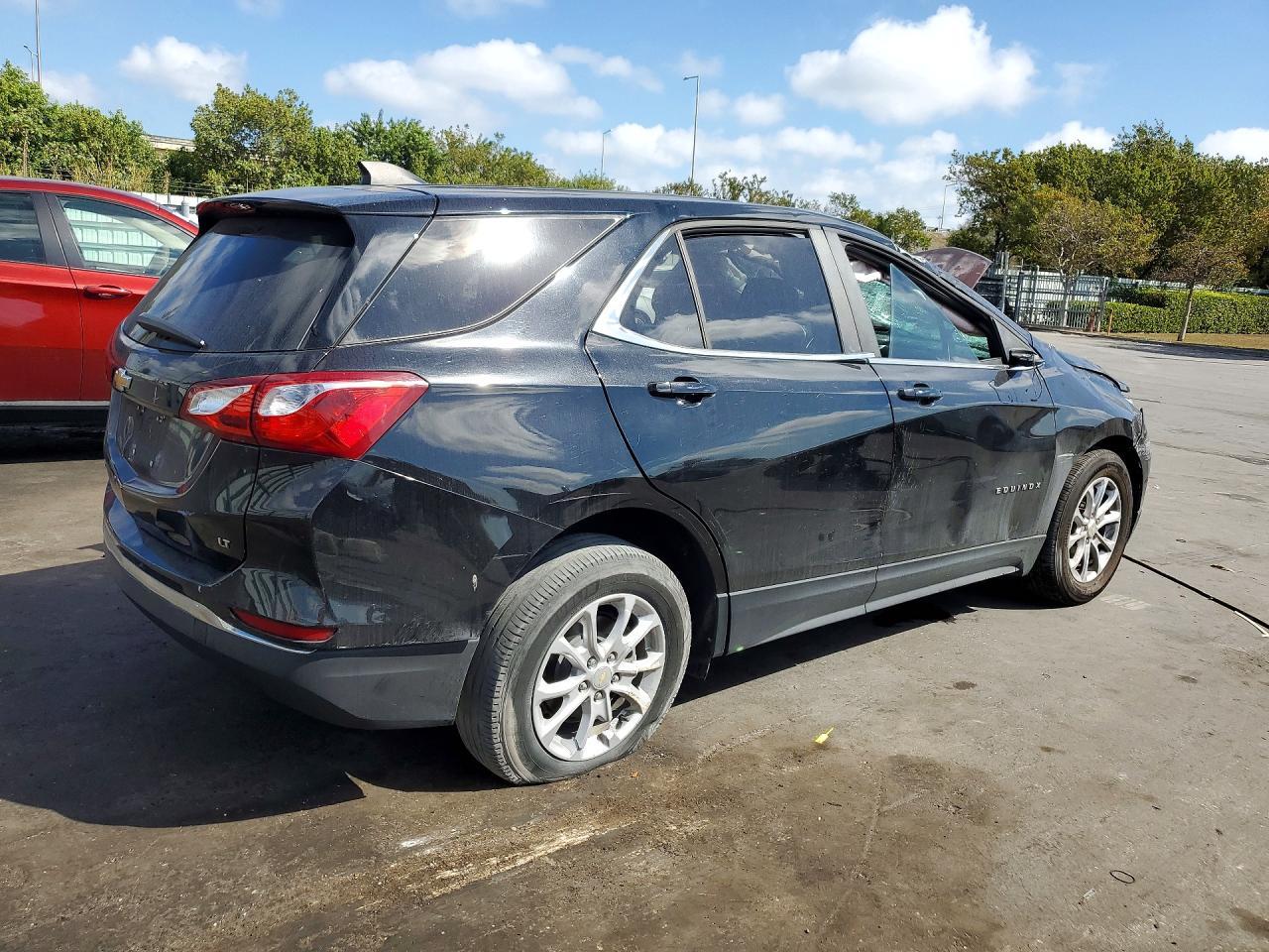 2021 Chevrolet Equinox Lt - Image 3