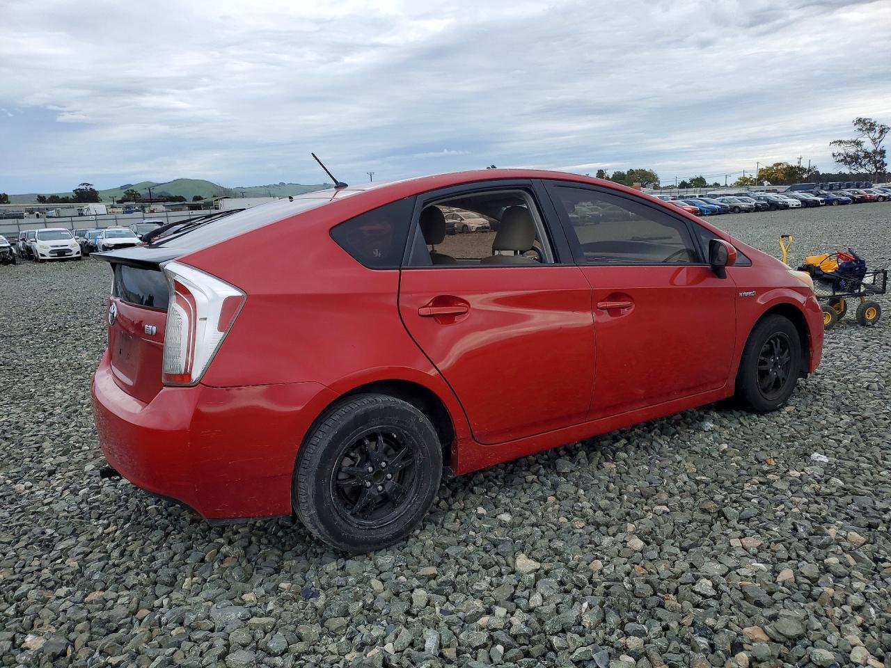 2013 Toyota Prius Two - Фото 3