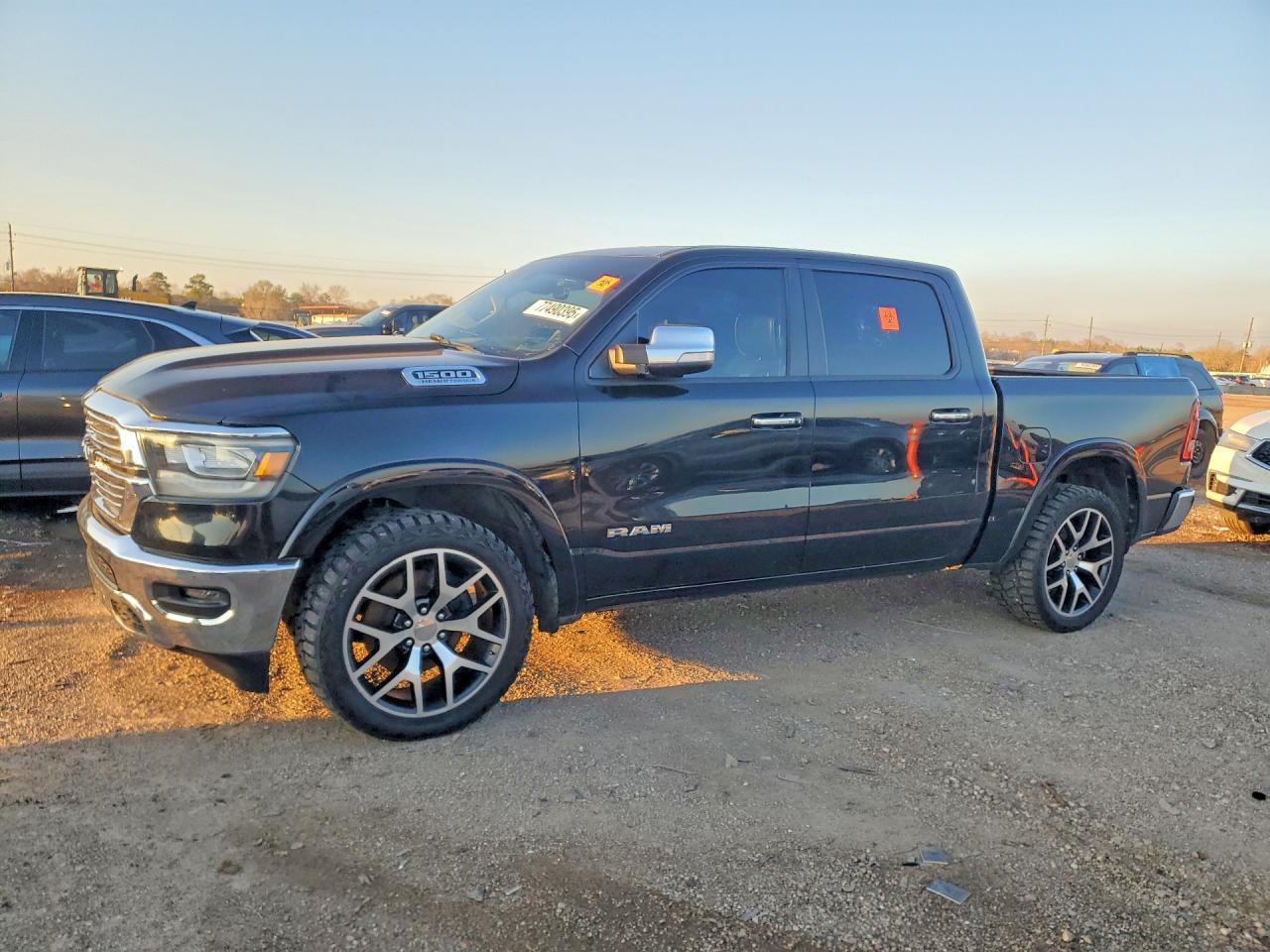 2022 Ram 1500 4Wd V8 Crew Cab 5.7L Laramie