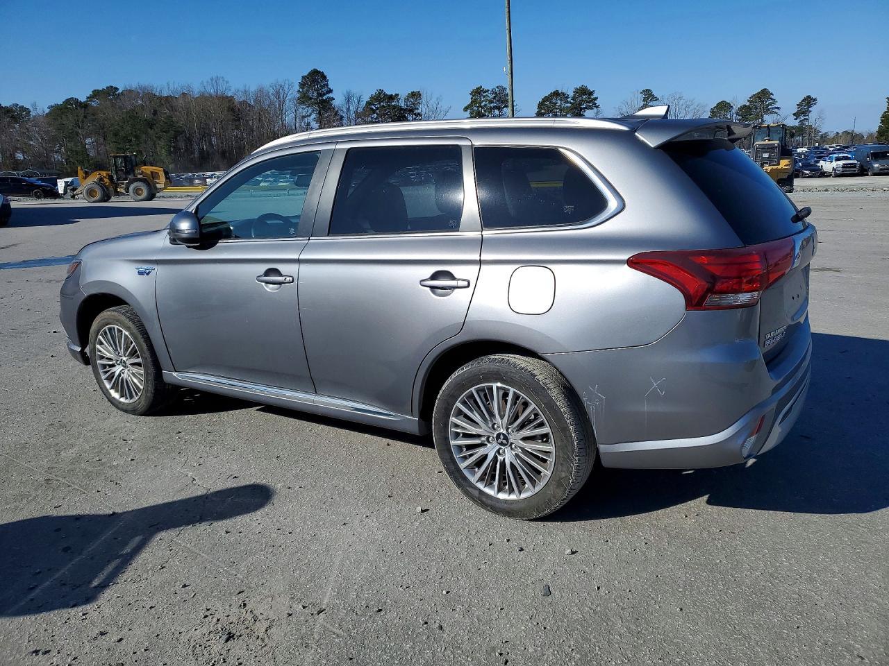 2022 Mitsubishi Outlander Sel - Фото 2