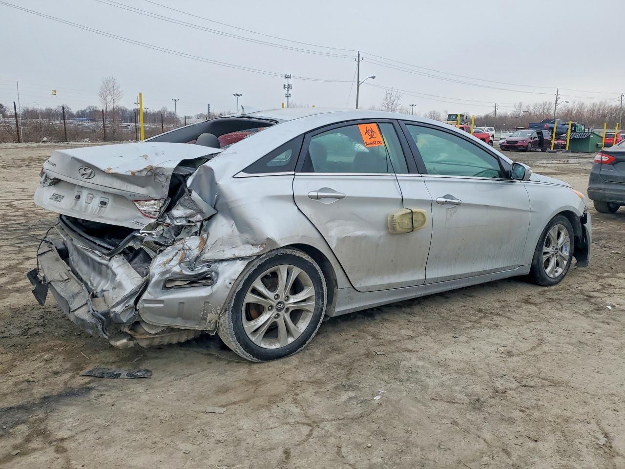 2013 Hyundai Sonata - Image 3