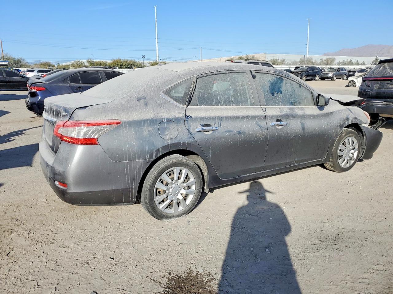 2015 Nissan Sentra S - Фото 3